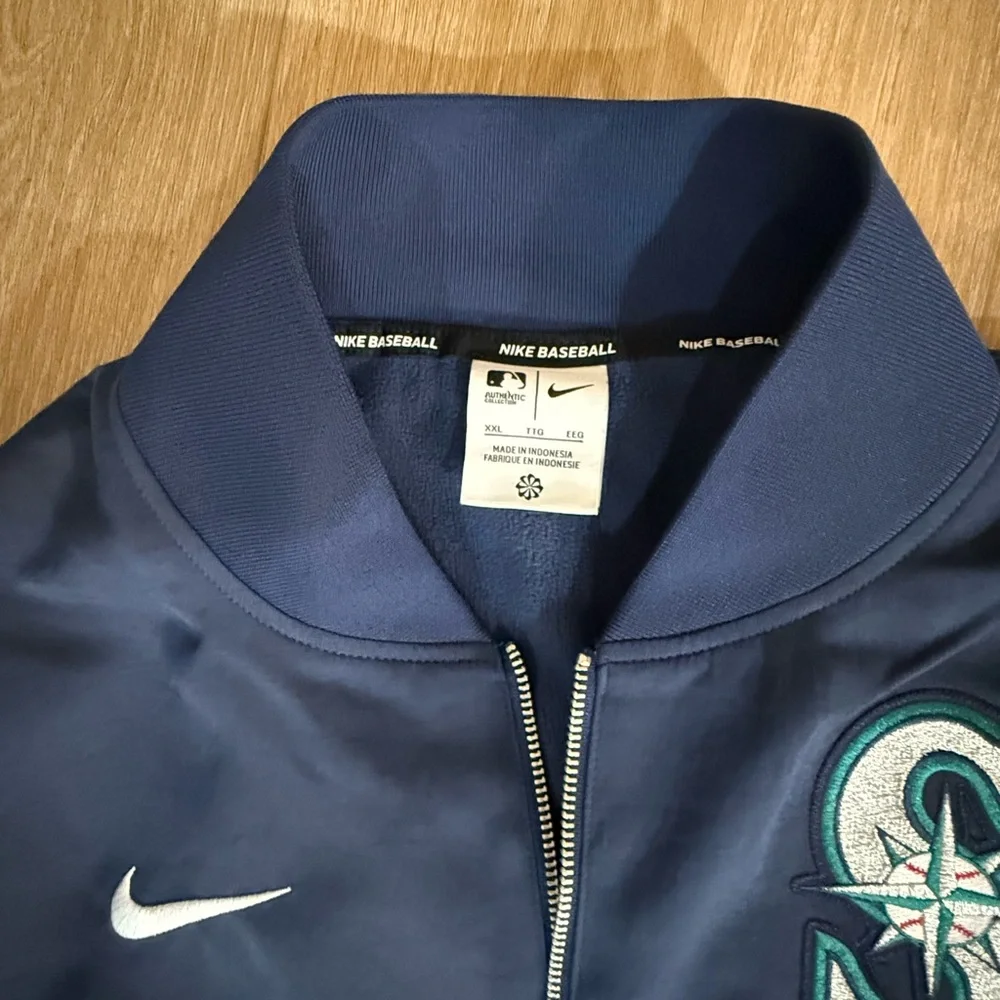 Men’s Mariners Dugout Jacket - Picture 5 of 6